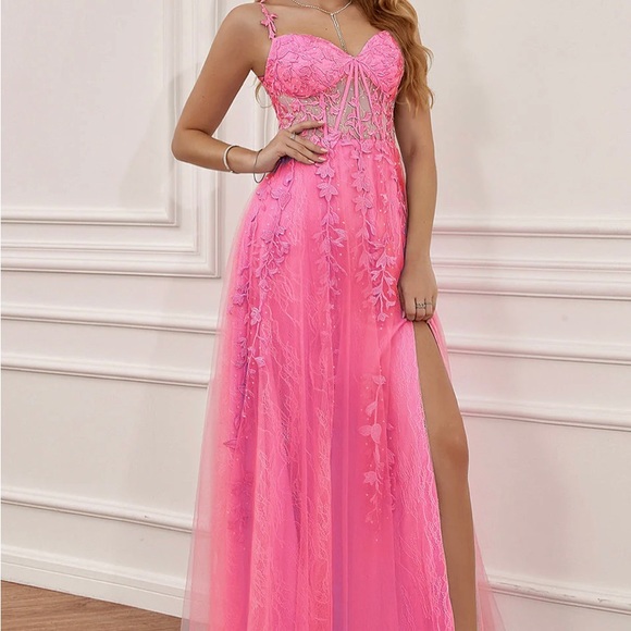 this is a US10 dress - Picture 2 of 2